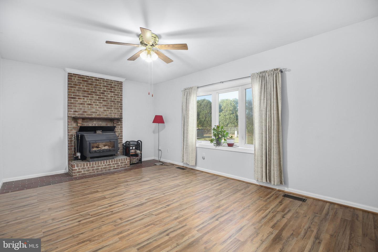 5721 UP A WAY DR, FREDERICKSBURG, Virginia 22407, 4 Bedrooms Bedrooms, ,2 BathroomsBathrooms,Residential,For sale,5721 UP A WAY DR,VASP2037570 MLS # VASP2037570