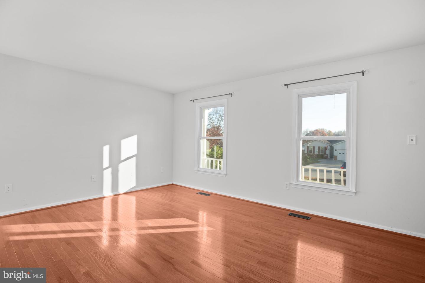 5721 UP A WAY DR, FREDERICKSBURG, Virginia 22407, 4 Bedrooms Bedrooms, ,2 BathroomsBathrooms,Residential,For sale,5721 UP A WAY DR,VASP2037570 MLS # VASP2037570