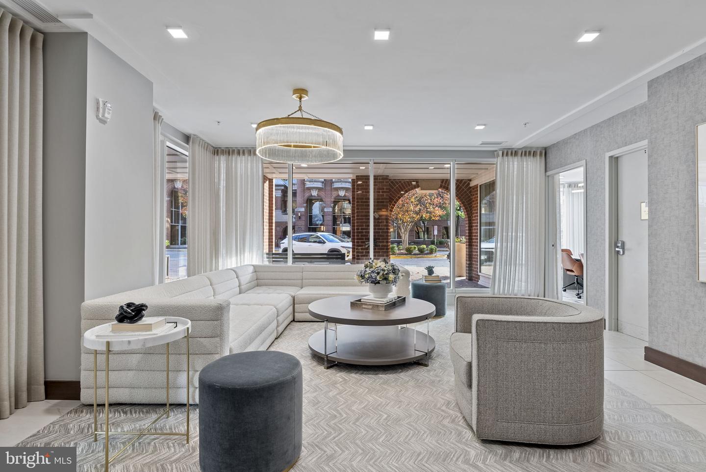 625 SLATERS LN #402, ALEXANDRIA, Virginia 22314, 3 Bedrooms Bedrooms, 3 Rooms Rooms,2 BathroomsBathrooms,Residential,For sale,625 SLATERS LN #402,VAAX2051754 MLS # VAAX2051754 625 SLATERS LN #402, ALEXANDRIA, Virginia 22314, 3 Bedrooms Bedrooms, 3 Rooms Rooms,2 BathroomsBathrooms,Residential,For sale,625 SLATERS LN #402,VAAX2051754 MLS # VAAX2051754