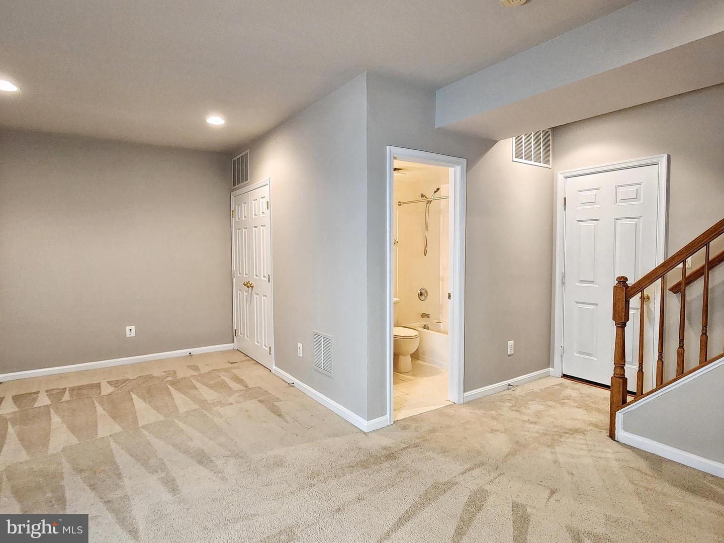 4330 GOLDEN GATE WAY, DUMFRIES, Virginia 22025, 3 Bedrooms Bedrooms, ,3 BathroomsBathrooms,Residential,For sale,4330 GOLDEN GATE WAY,VAPW2107694 MLS # VAPW2107694