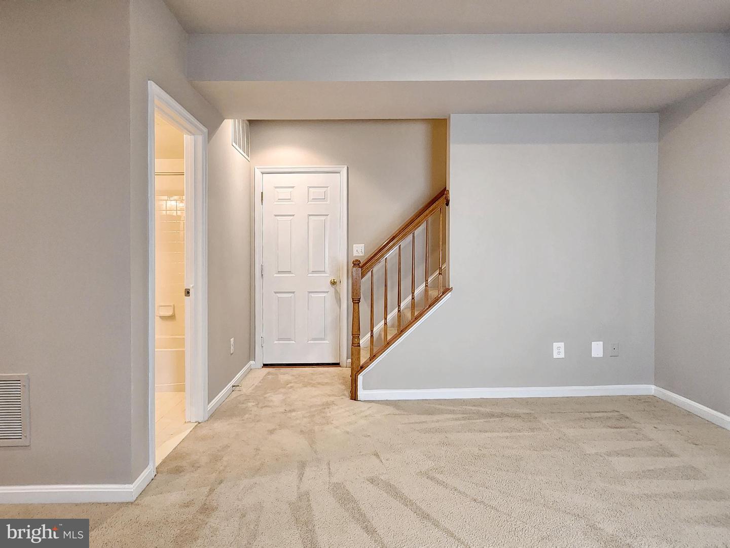 4330 GOLDEN GATE WAY, DUMFRIES, Virginia 22025, 3 Bedrooms Bedrooms, ,3 BathroomsBathrooms,Residential,For sale,4330 GOLDEN GATE WAY,VAPW2107694 MLS # VAPW2107694