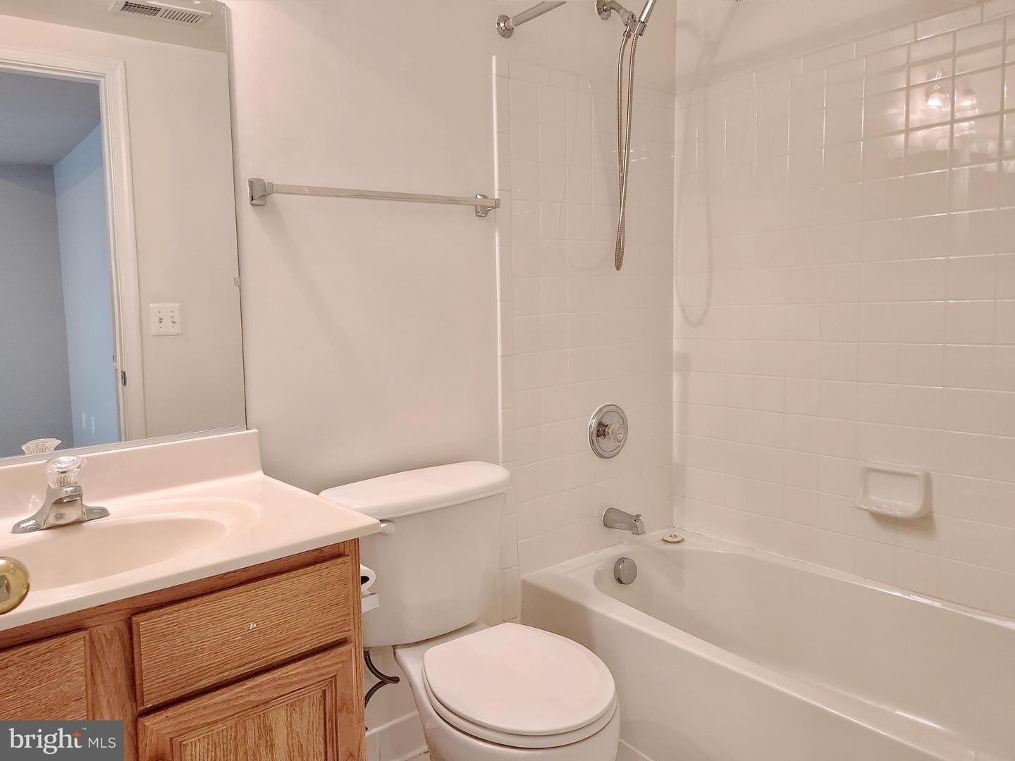 4330 GOLDEN GATE WAY, DUMFRIES, Virginia 22025, 3 Bedrooms Bedrooms, ,3 BathroomsBathrooms,Residential,For sale,4330 GOLDEN GATE WAY,VAPW2107694 MLS # VAPW2107694