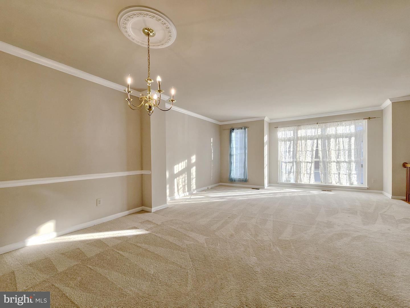 4330 GOLDEN GATE WAY, DUMFRIES, Virginia 22025, 3 Bedrooms Bedrooms, ,3 BathroomsBathrooms,Residential,For sale,4330 GOLDEN GATE WAY,VAPW2107694 MLS # VAPW2107694