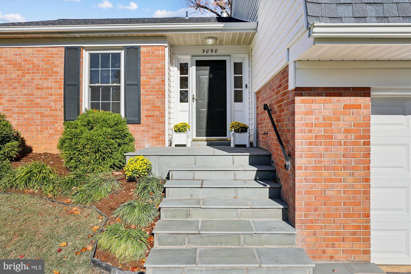 5090 QUEENS WOOD DR, BURKE, Virginia 22015, 4 Bedrooms Bedrooms, ,3 BathroomsBathrooms,Residential,For sale,5090 QUEENS WOOD DR,VAFX2278880 MLS # VAFX2278880