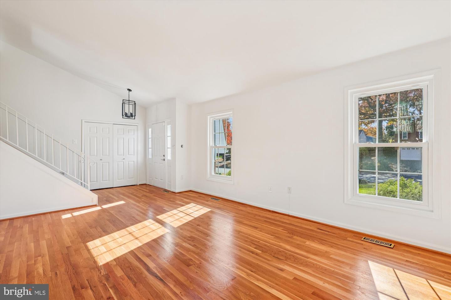 5090 QUEENS WOOD DR, BURKE, Virginia 22015, 4 Bedrooms Bedrooms, ,3 BathroomsBathrooms,Residential,For sale,5090 QUEENS WOOD DR,VAFX2278880 MLS # VAFX2278880