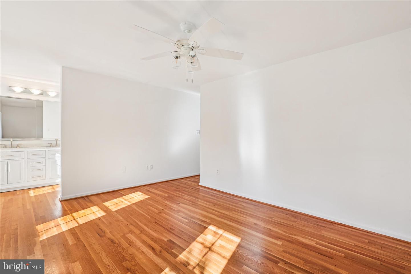 5090 QUEENS WOOD DR, BURKE, Virginia 22015, 4 Bedrooms Bedrooms, ,3 BathroomsBathrooms,Residential,For sale,5090 QUEENS WOOD DR,VAFX2278880 MLS # VAFX2278880