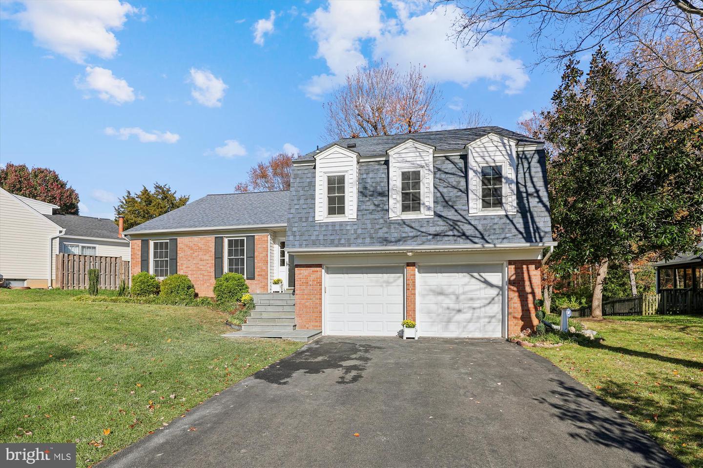 5090 QUEENS WOOD DR, BURKE, Virginia 22015, 4 Bedrooms Bedrooms, ,3 BathroomsBathrooms,Residential,For sale,5090 QUEENS WOOD DR,VAFX2278880 MLS # VAFX2278880