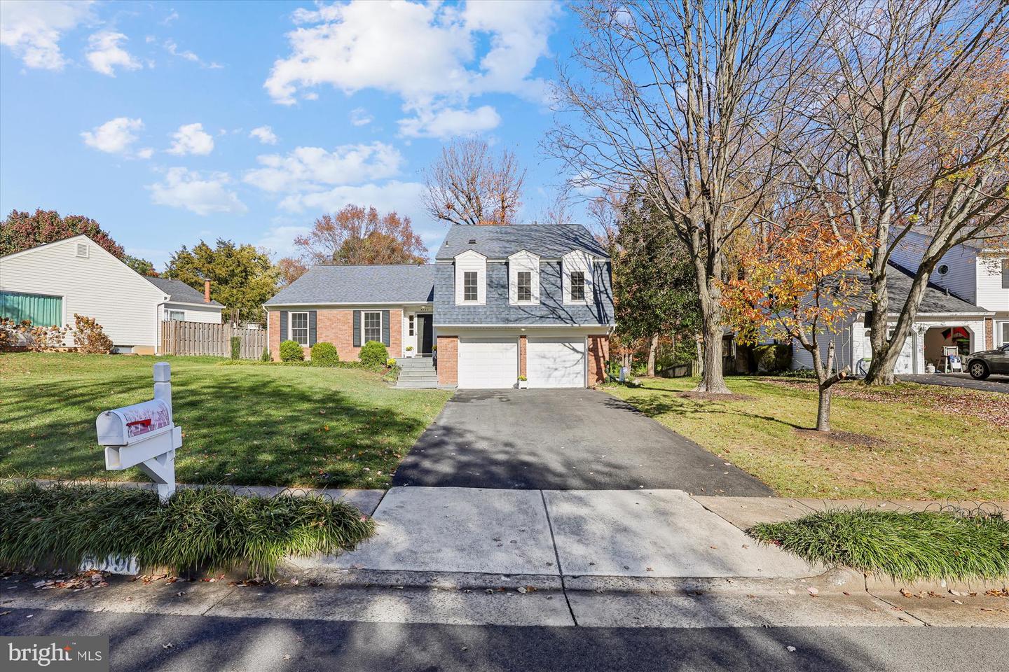 5090 QUEENS WOOD DR, BURKE, Virginia 22015, 4 Bedrooms Bedrooms, ,3 BathroomsBathrooms,Residential,For sale,5090 QUEENS WOOD DR,VAFX2278880 MLS # VAFX2278880