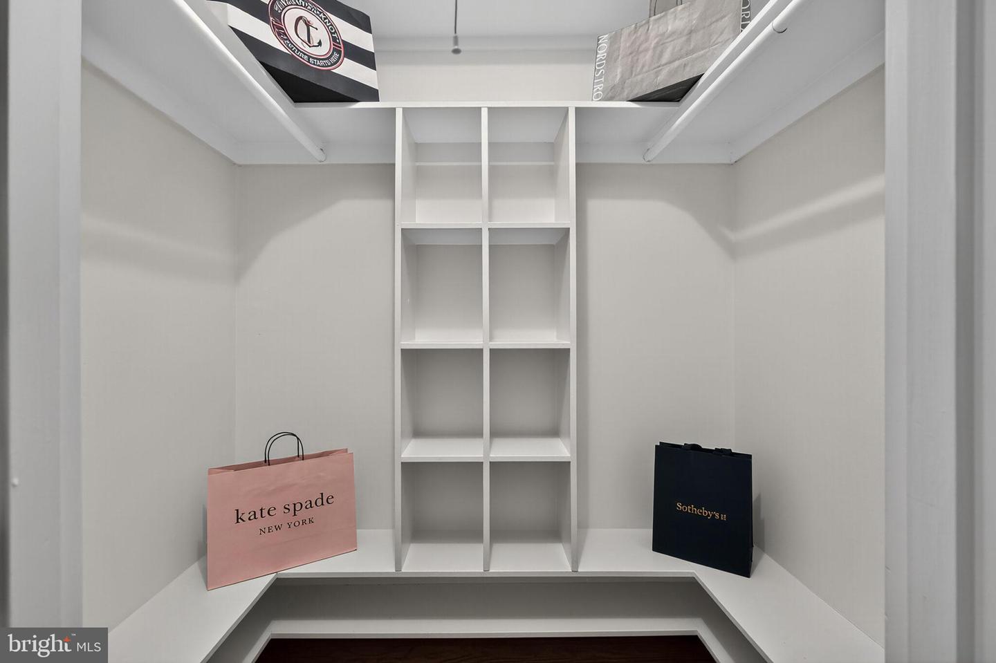 2949 S COLUMBUS ST #A2, ARLINGTON, Virginia 22206, 1 Bedroom Bedrooms, ,2 BathroomsBathrooms,Residential,For sale,2949 S COLUMBUS ST #A2,VAAR2065990 MLS # VAAR2065990 2949 S COLUMBUS ST #A2, ARLINGTON, Virginia 22206, 1 Bedroom Bedrooms, ,2 BathroomsBathrooms,Residential,For sale,2949 S COLUMBUS ST #A2,VAAR2065990 MLS # VAAR2065990