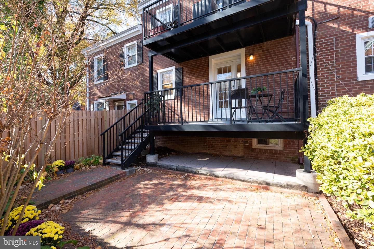 2949 S COLUMBUS ST #A2, ARLINGTON, Virginia 22206, 1 Bedroom Bedrooms, ,2 BathroomsBathrooms,Residential,For sale,2949 S COLUMBUS ST #A2,VAAR2065990 MLS # VAAR2065990 2949 S COLUMBUS ST #A2, ARLINGTON, Virginia 22206, 1 Bedroom Bedrooms, ,2 BathroomsBathrooms,Residential,For sale,2949 S COLUMBUS ST #A2,VAAR2065990 MLS # VAAR2065990