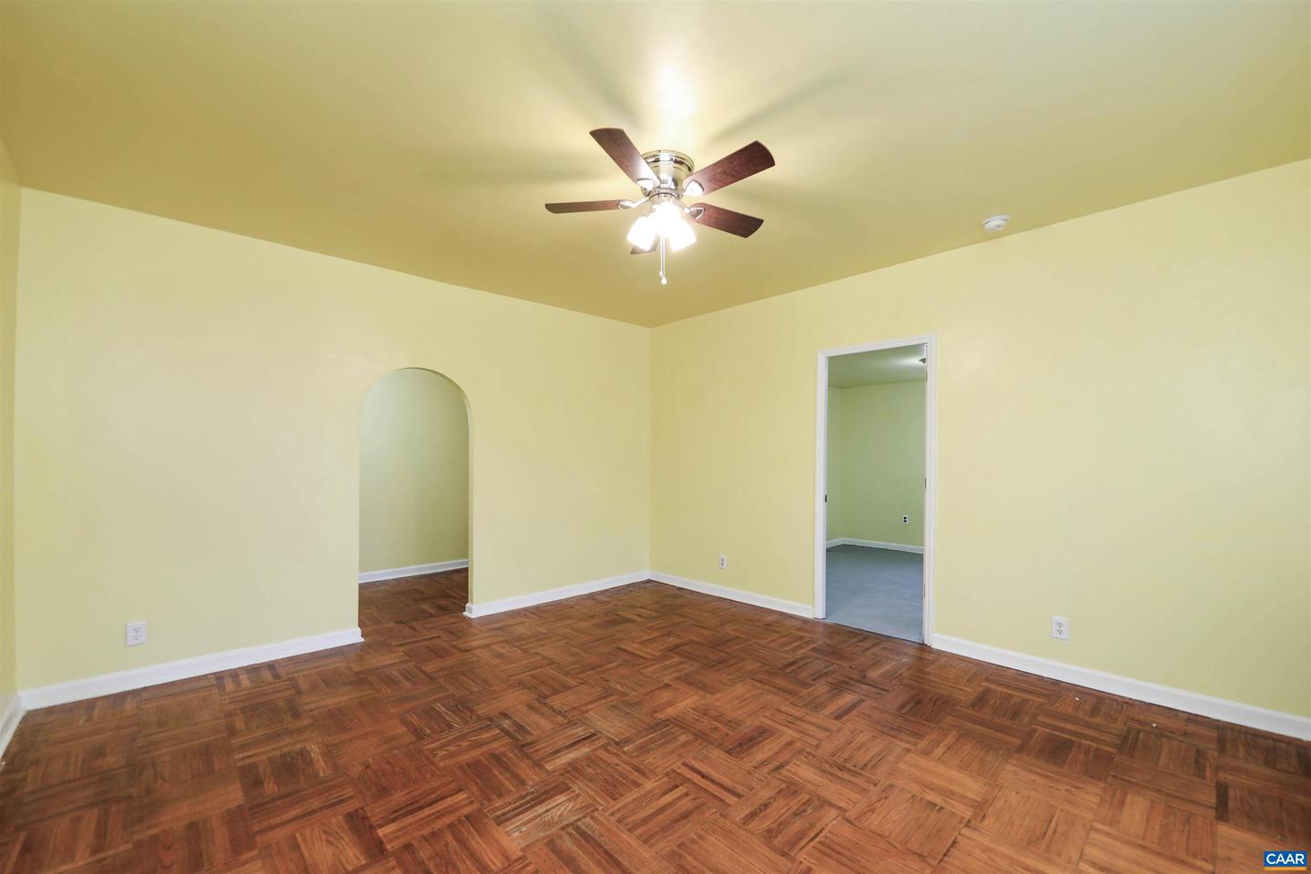 64 MID PARK LN, TROUTDALE, Virginia 24378, 4 Bedrooms Bedrooms, ,1 BathroomBathrooms,Residential,For sale,64 MID PARK LN,671016 MLS # 671016 64 MID PARK LN, TROUTDALE, Virginia 24378, 4 Bedrooms Bedrooms, ,1 BathroomBathrooms,Residential,For sale,64 MID PARK LN,671016 MLS # 671016