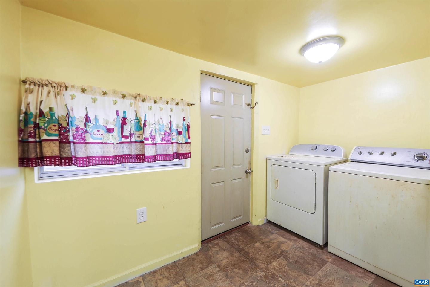 64 MID PARK LN, TROUTDALE, Virginia 24378, 4 Bedrooms Bedrooms, ,1 BathroomBathrooms,Residential,For sale,64 MID PARK LN,671016 MLS # 671016 64 MID PARK LN, TROUTDALE, Virginia 24378, 4 Bedrooms Bedrooms, ,1 BathroomBathrooms,Residential,For sale,64 MID PARK LN,671016 MLS # 671016