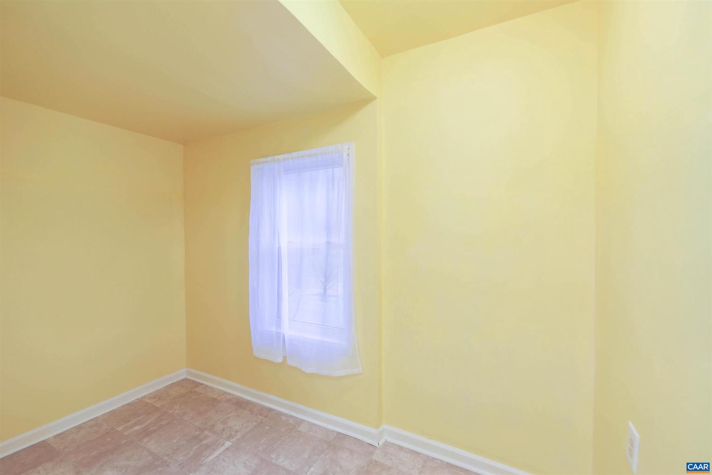 64 MID PARK LN, TROUTDALE, Virginia 24378, 4 Bedrooms Bedrooms, ,1 BathroomBathrooms,Residential,For sale,64 MID PARK LN,671016 MLS # 671016 64 MID PARK LN, TROUTDALE, Virginia 24378, 4 Bedrooms Bedrooms, ,1 BathroomBathrooms,Residential,For sale,64 MID PARK LN,671016 MLS # 671016