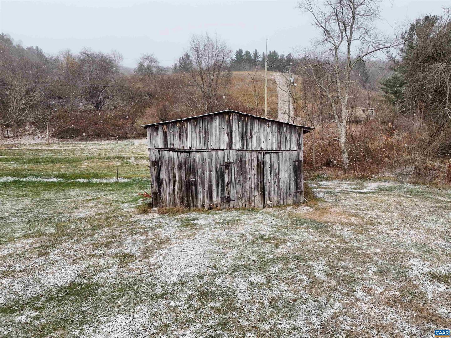 64 MID PARK LN, TROUTDALE, Virginia 24378, 4 Bedrooms Bedrooms, ,1 BathroomBathrooms,Residential,For sale,64 MID PARK LN,671016 MLS # 671016 64 MID PARK LN, TROUTDALE, Virginia 24378, 4 Bedrooms Bedrooms, ,1 BathroomBathrooms,Residential,For sale,64 MID PARK LN,671016 MLS # 671016