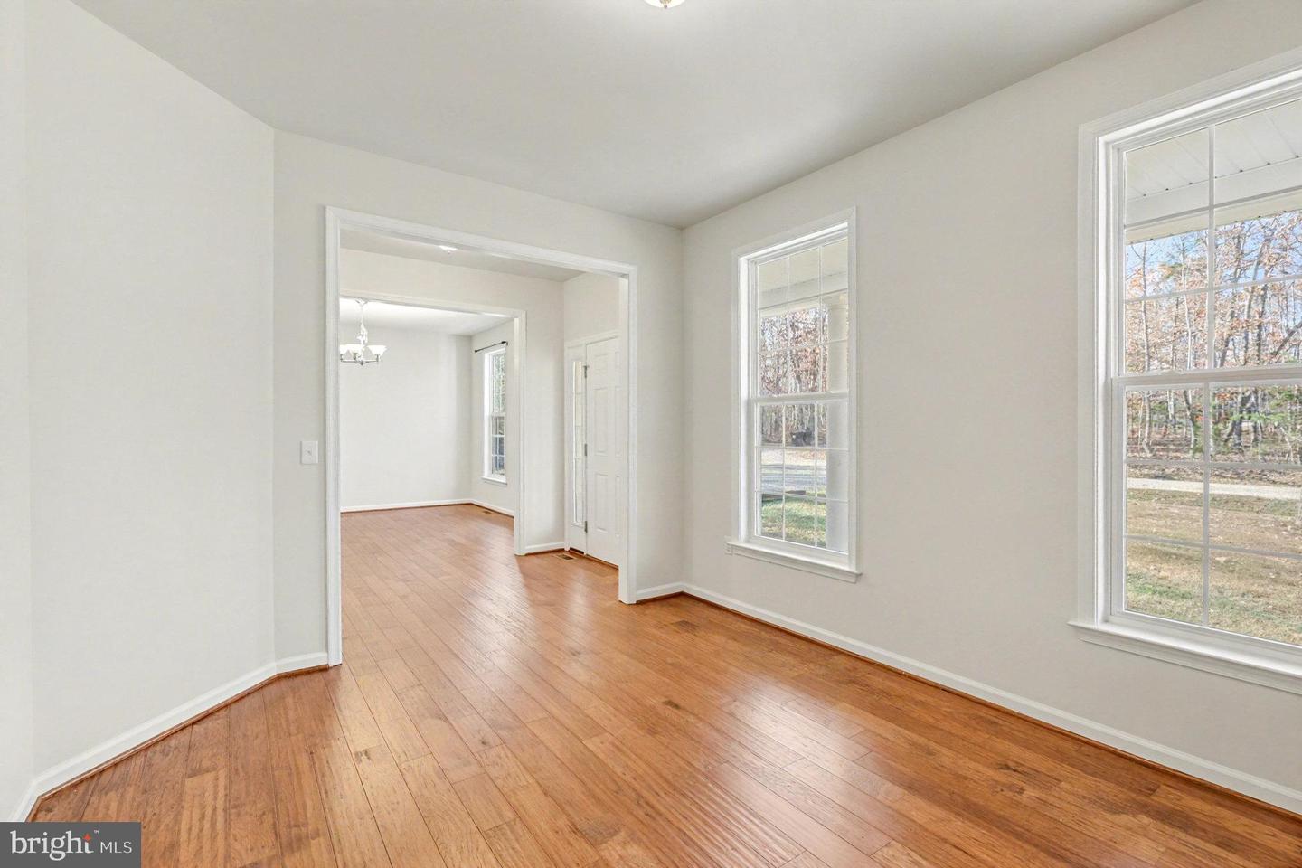 8217 VINTAGE LN, SPOTSYLVANIA, Virginia 22551, 4 Bedrooms Bedrooms, 14 Rooms Rooms,2 BathroomsBathrooms,Residential,For sale,8217 VINTAGE LN,VASP2037554 MLS # VASP2037554