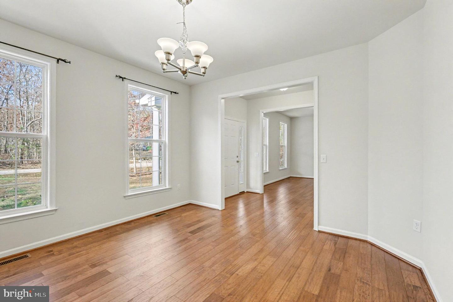 8217 VINTAGE LN, SPOTSYLVANIA, Virginia 22551, 4 Bedrooms Bedrooms, 14 Rooms Rooms,2 BathroomsBathrooms,Residential,For sale,8217 VINTAGE LN,VASP2037554 MLS # VASP2037554