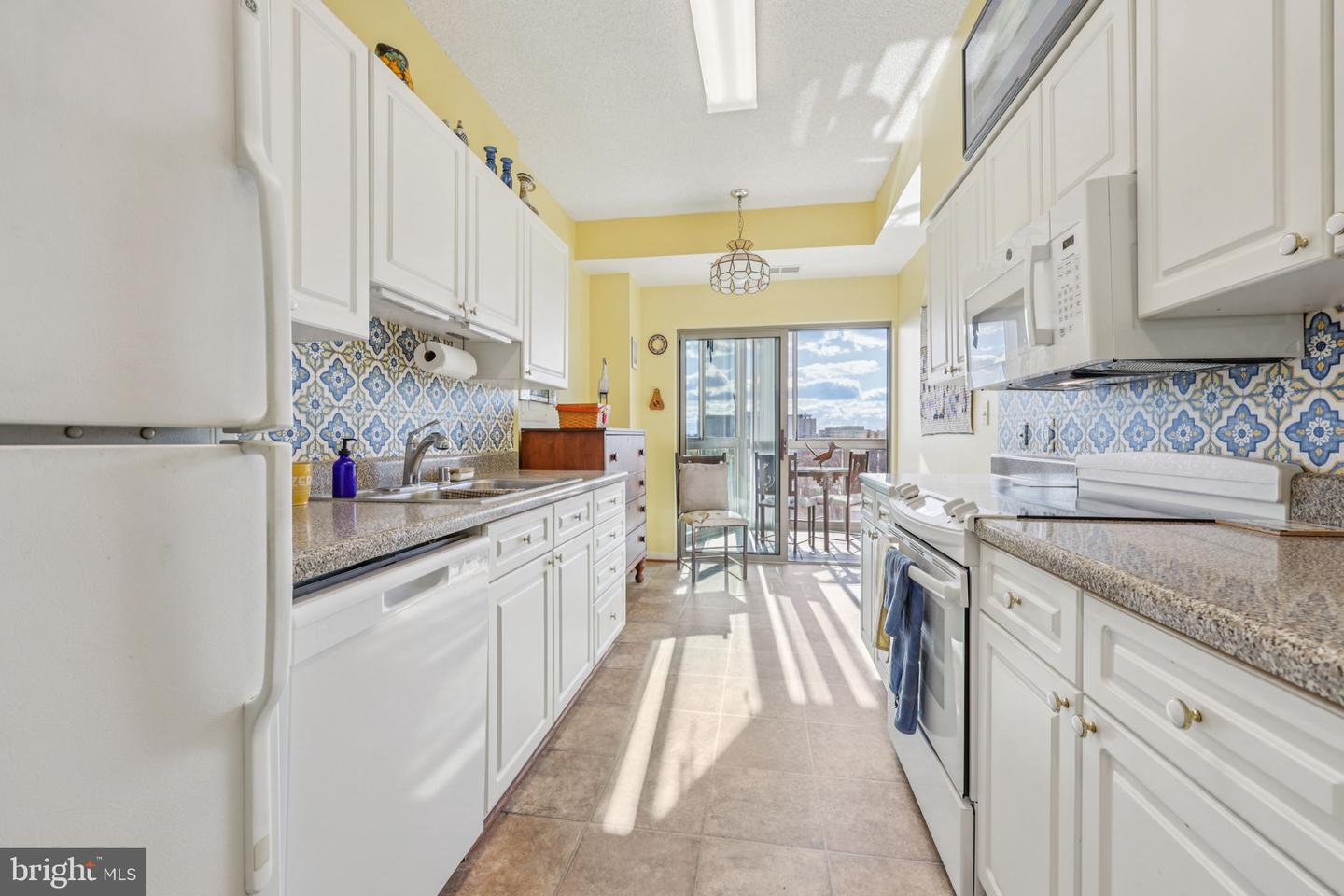 19375 CYPRESS RIDGE TER #601, LEESBURG, Virginia 20176, 3 Bedrooms Bedrooms, ,2 BathroomsBathrooms,Residential,For sale,19375 CYPRESS RIDGE TER #601,VALO2111074 MLS # VALO2111074