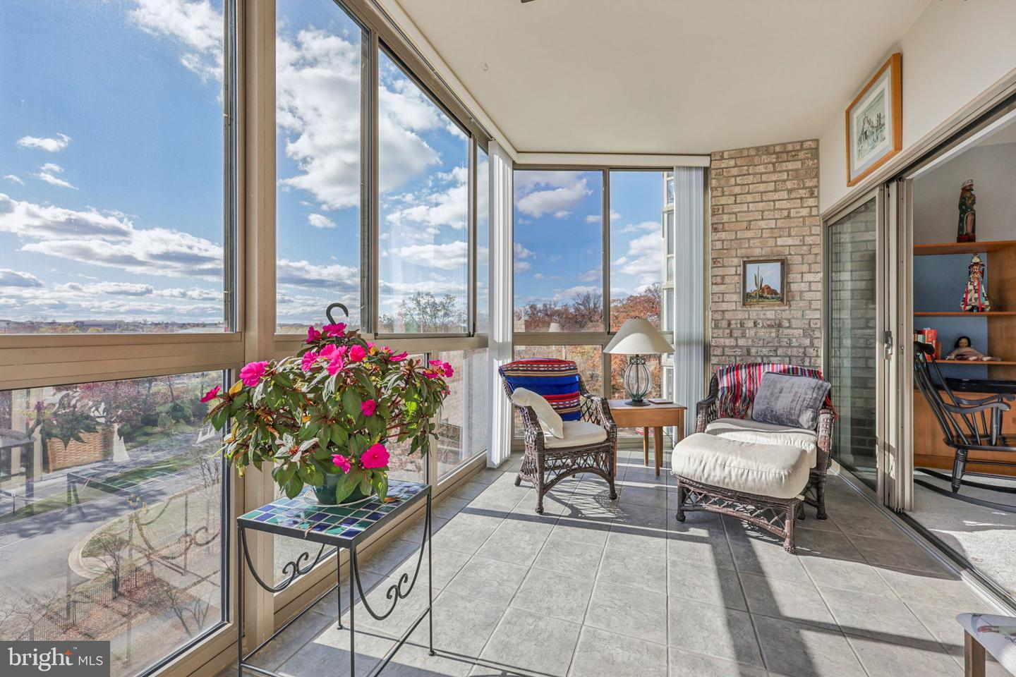 19375 CYPRESS RIDGE TER #601, LEESBURG, Virginia 20176, 3 Bedrooms Bedrooms, ,2 BathroomsBathrooms,Residential,For sale,19375 CYPRESS RIDGE TER #601,VALO2111074 MLS # VALO2111074