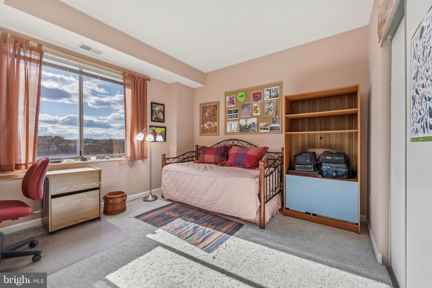 19375 CYPRESS RIDGE TER #601, LEESBURG, Virginia 20176, 3 Bedrooms Bedrooms, ,2 BathroomsBathrooms,Residential,For sale,19375 CYPRESS RIDGE TER #601,VALO2111074 MLS # VALO2111074