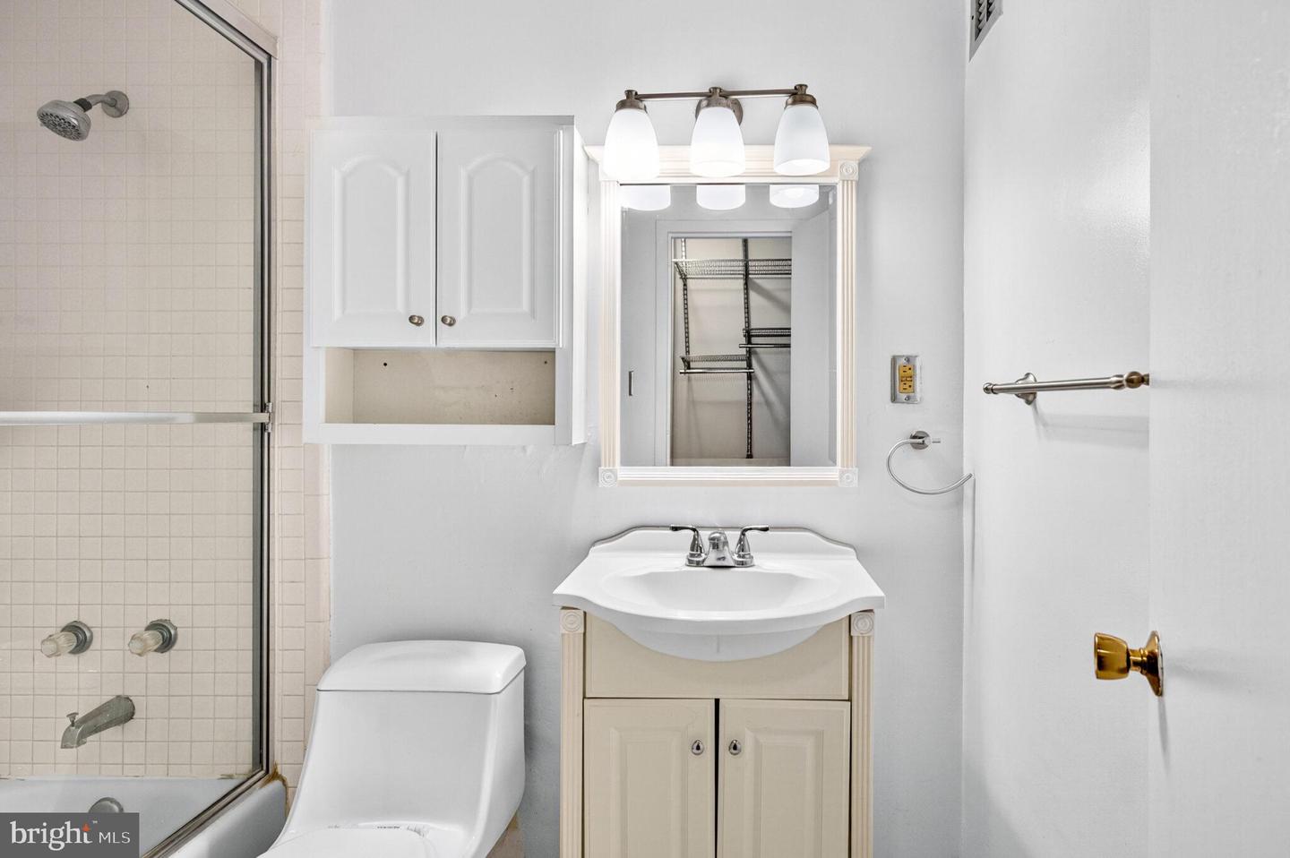 1011 ARLINGTON BLVD #539, ARLINGTON, Virginia 22209, ,1 BathroomBathrooms,Residential,For sale,1011 ARLINGTON BLVD #539,VAAR2065996 MLS # VAAR2065996 1011 ARLINGTON BLVD #539, ARLINGTON, Virginia 22209, ,1 BathroomBathrooms,Residential,For sale,1011 ARLINGTON BLVD #539,VAAR2065996 MLS # VAAR2065996