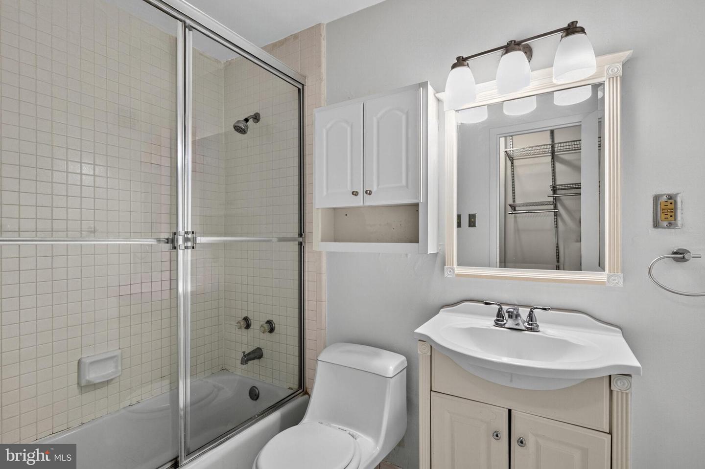 1011 ARLINGTON BLVD #539, ARLINGTON, Virginia 22209, ,1 BathroomBathrooms,Residential,For sale,1011 ARLINGTON BLVD #539,VAAR2065996 MLS # VAAR2065996 1011 ARLINGTON BLVD #539, ARLINGTON, Virginia 22209, ,1 BathroomBathrooms,Residential,For sale,1011 ARLINGTON BLVD #539,VAAR2065996 MLS # VAAR2065996