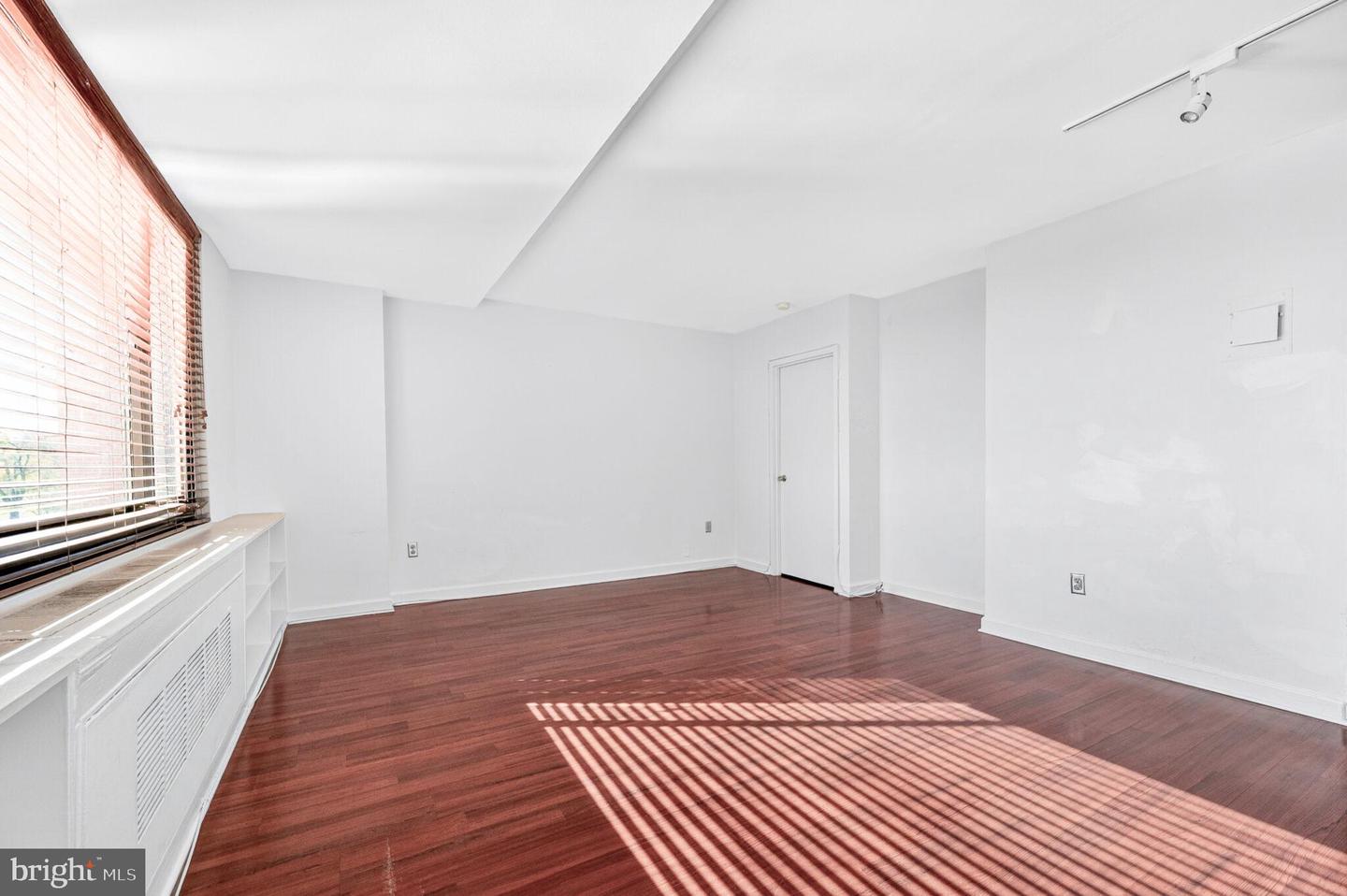 1011 ARLINGTON BLVD #539, ARLINGTON, Virginia 22209, ,1 BathroomBathrooms,Residential,For sale,1011 ARLINGTON BLVD #539,VAAR2065996 MLS # VAAR2065996 1011 ARLINGTON BLVD #539, ARLINGTON, Virginia 22209, ,1 BathroomBathrooms,Residential,For sale,1011 ARLINGTON BLVD #539,VAAR2065996 MLS # VAAR2065996