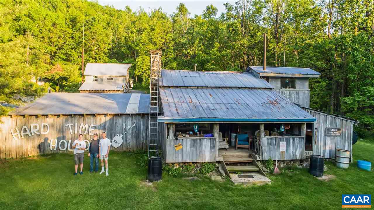 16903 BLUE RIDGE PKWY, LYNDHURST, Virginia 22952, 3 Bedrooms Bedrooms, ,1 BathroomBathrooms,Residential,For sale,16903 BLUE RIDGE PKWY,671029 MLS # 671029 16903 BLUE RIDGE PKWY, LYNDHURST, Virginia 22952, 3 Bedrooms Bedrooms, ,1 BathroomBathrooms,Residential,For sale,16903 BLUE RIDGE PKWY,671029 MLS # 671029