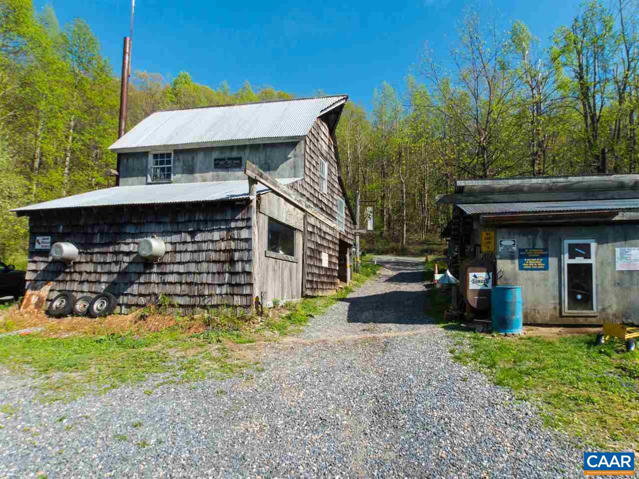 16903 BLUE RIDGE PKWY, LYNDHURST, Virginia 22952, 3 Bedrooms Bedrooms, ,1 BathroomBathrooms,Residential,For sale,16903 BLUE RIDGE PKWY,671029 MLS # 671029 16903 BLUE RIDGE PKWY, LYNDHURST, Virginia 22952, 3 Bedrooms Bedrooms, ,1 BathroomBathrooms,Residential,For sale,16903 BLUE RIDGE PKWY,671029 MLS # 671029