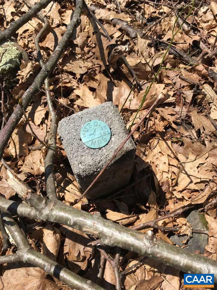 16903 BLUE RIDGE PKWY, LYNDHURST, Virginia 22952, 3 Bedrooms Bedrooms, ,1 BathroomBathrooms,Residential,For sale,16903 BLUE RIDGE PKWY,671029 MLS # 671029 16903 BLUE RIDGE PKWY, LYNDHURST, Virginia 22952, 3 Bedrooms Bedrooms, ,1 BathroomBathrooms,Residential,For sale,16903 BLUE RIDGE PKWY,671029 MLS # 671029