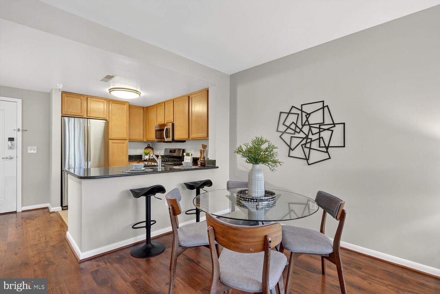 355 I ST SW #121, WASHINGTON, District Of Columbia 20024, 1 Bedroom Bedrooms, ,1 BathroomBathrooms,Residential,For sale,355 I ST SW #121,DCDC2231596 MLS # DCDC2231596 355 I ST SW #121, WASHINGTON, District Of Columbia 20024, 1 Bedroom Bedrooms, ,1 BathroomBathrooms,Residential,For sale,355 I ST SW #121,DCDC2231596 MLS # DCDC2231596