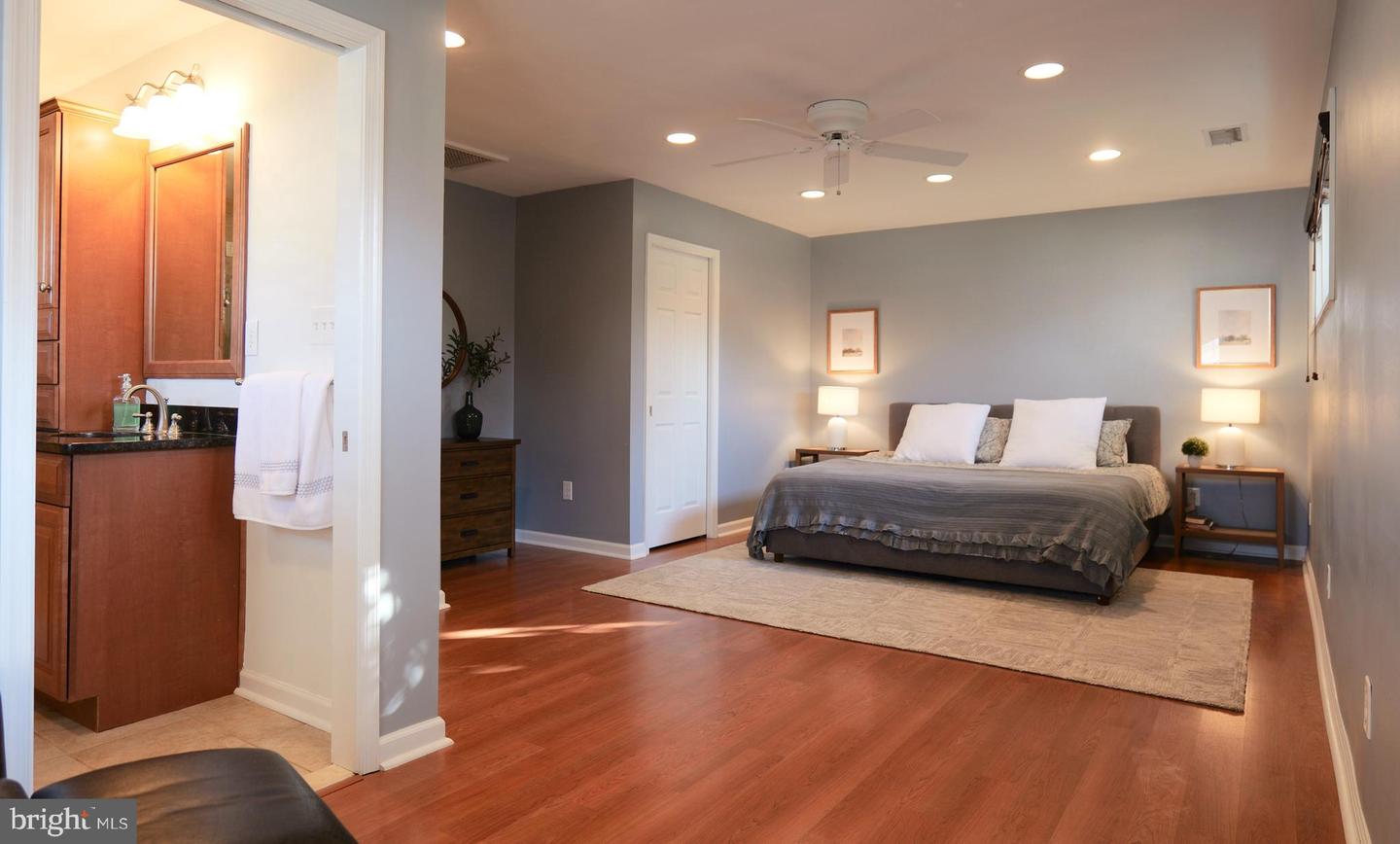 7323 INZER ST, SPRINGFIELD, Virginia 22151, 4 Bedrooms Bedrooms, ,2 BathroomsBathrooms,Residential,For sale,7323 INZER ST,VAFX2278970 MLS # VAFX2278970