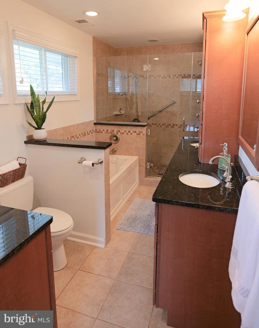 7323 INZER ST, SPRINGFIELD, Virginia 22151, 4 Bedrooms Bedrooms, ,2 BathroomsBathrooms,Residential,For sale,7323 INZER ST,VAFX2278970 MLS # VAFX2278970