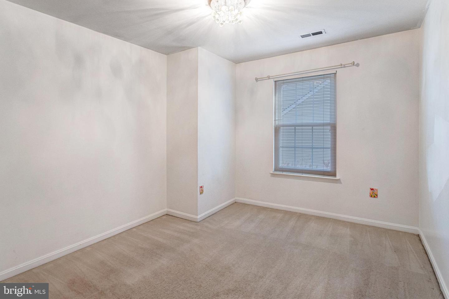 42 CATHERINE LN, STAFFORD, Virginia 22554, 4 Bedrooms Bedrooms, ,3 BathroomsBathrooms,Residential,For sale,42 CATHERINE LN,VAST2044204 MLS # VAST2044204