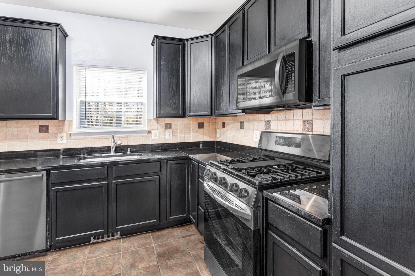 42 CATHERINE LN, STAFFORD, Virginia 22554, 4 Bedrooms Bedrooms, ,3 BathroomsBathrooms,Residential,For sale,42 CATHERINE LN,VAST2044204 MLS # VAST2044204