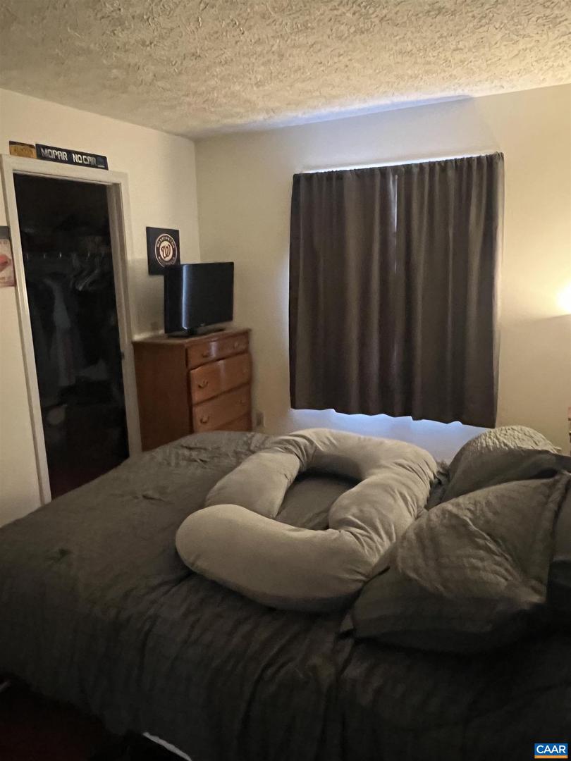 318 SWIFT RUN RD, RUCKERSVILLE, Virginia 22968, 3 Bedrooms Bedrooms, ,1 BathroomBathrooms,Residential,For sale,318 SWIFT RUN RD,671051 MLS # 671051 318 SWIFT RUN RD, RUCKERSVILLE, Virginia 22968, 3 Bedrooms Bedrooms, ,1 BathroomBathrooms,Residential,For sale,318 SWIFT RUN RD,671051 MLS # 671051