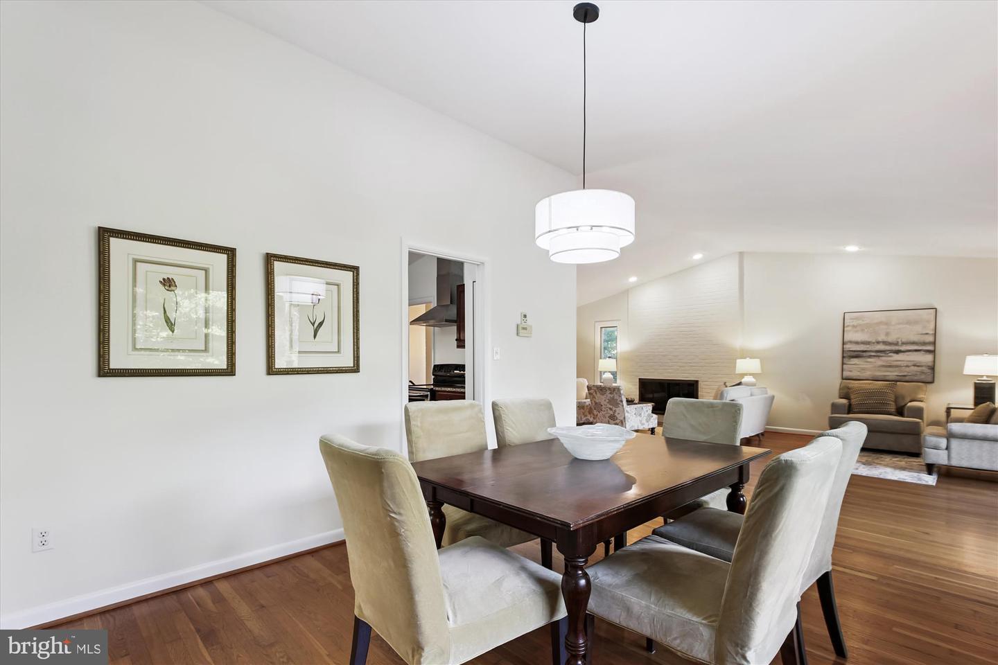 11221 S SHORE RD, RESTON, Virginia 20190, 4 Bedrooms Bedrooms, ,3 BathroomsBathrooms,Residential,For sale,11221 S SHORE RD,VAFX2259606 MLS # VAFX2259606