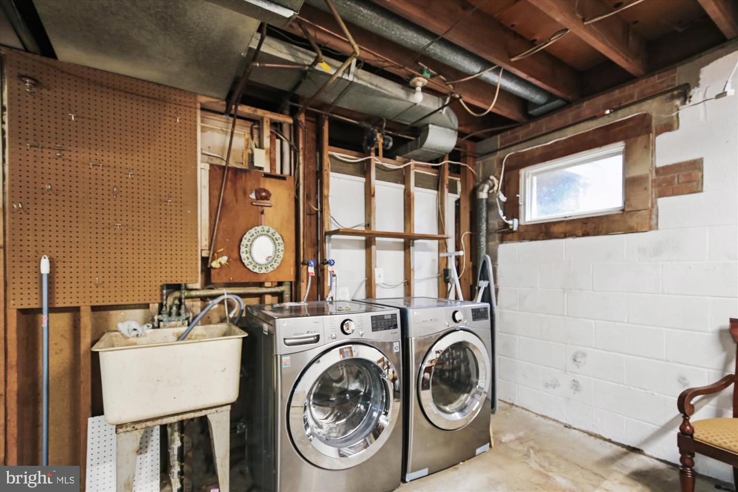 11221 S SHORE RD, RESTON, Virginia 20190, 4 Bedrooms Bedrooms, ,3 BathroomsBathrooms,Residential,For sale,11221 S SHORE RD,VAFX2259606 MLS # VAFX2259606