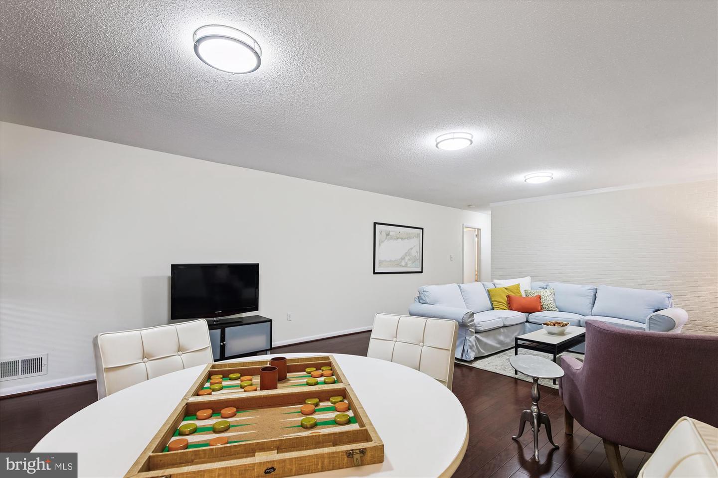 11221 S SHORE RD, RESTON, Virginia 20190, 4 Bedrooms Bedrooms, ,3 BathroomsBathrooms,Residential,For sale,11221 S SHORE RD,VAFX2259606 MLS # VAFX2259606