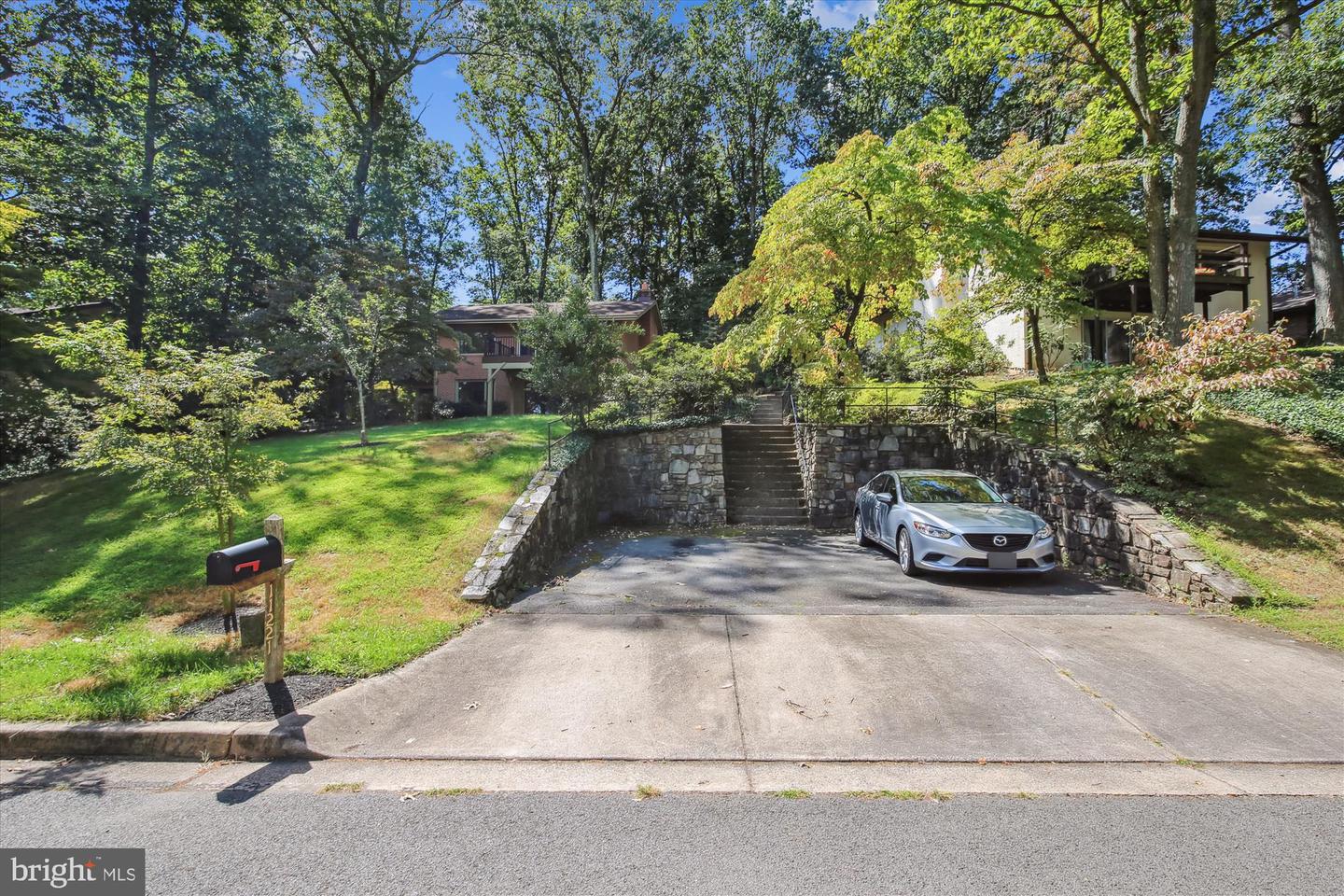 11221 S SHORE RD, RESTON, Virginia 20190, 4 Bedrooms Bedrooms, ,3 BathroomsBathrooms,Residential,For sale,11221 S SHORE RD,VAFX2259606 MLS # VAFX2259606