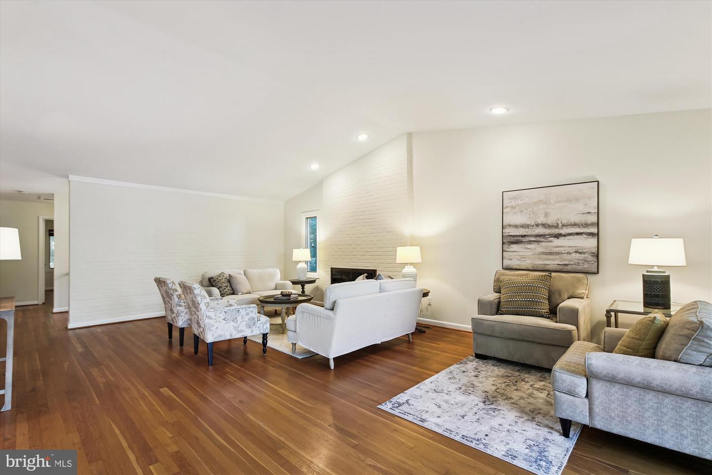 11221 S SHORE RD, RESTON, Virginia 20190, 4 Bedrooms Bedrooms, ,3 BathroomsBathrooms,Residential,For sale,11221 S SHORE RD,VAFX2259606 MLS # VAFX2259606