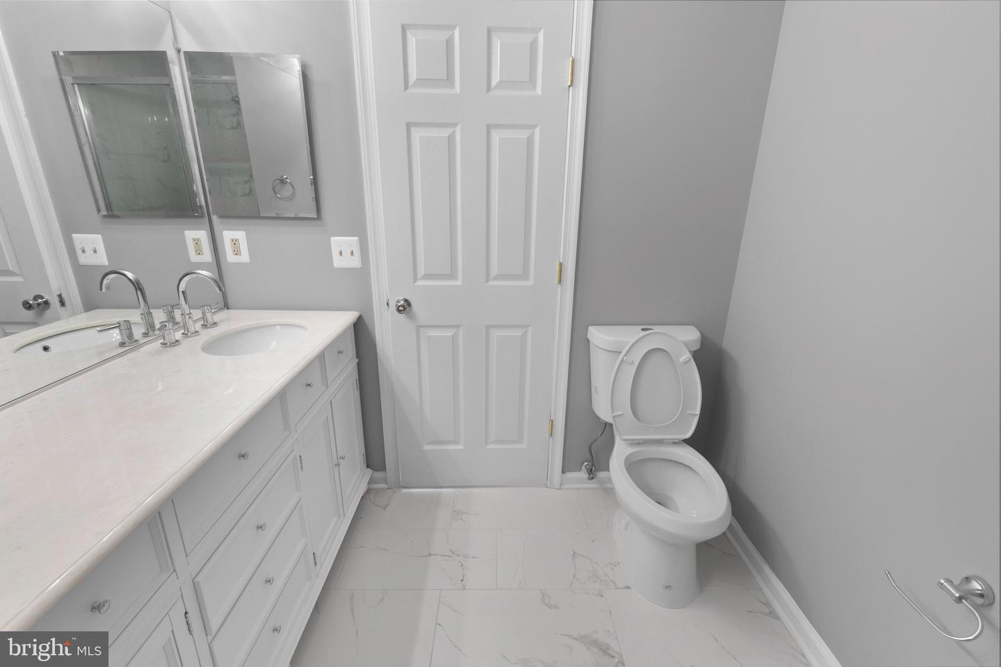 2447 CLOVER FIELD CIR, HERNDON, Virginia 20171, 3 Bedrooms Bedrooms, ,2 BathroomsBathrooms,Residential,For sale,2447 CLOVER FIELD CIR,VAFX2260166 MLS # VAFX2260166 2447 CLOVER FIELD CIR, HERNDON, Virginia 20171, 3 Bedrooms Bedrooms, ,2 BathroomsBathrooms,Residential,For sale,2447 CLOVER FIELD CIR,VAFX2260166 MLS # VAFX2260166