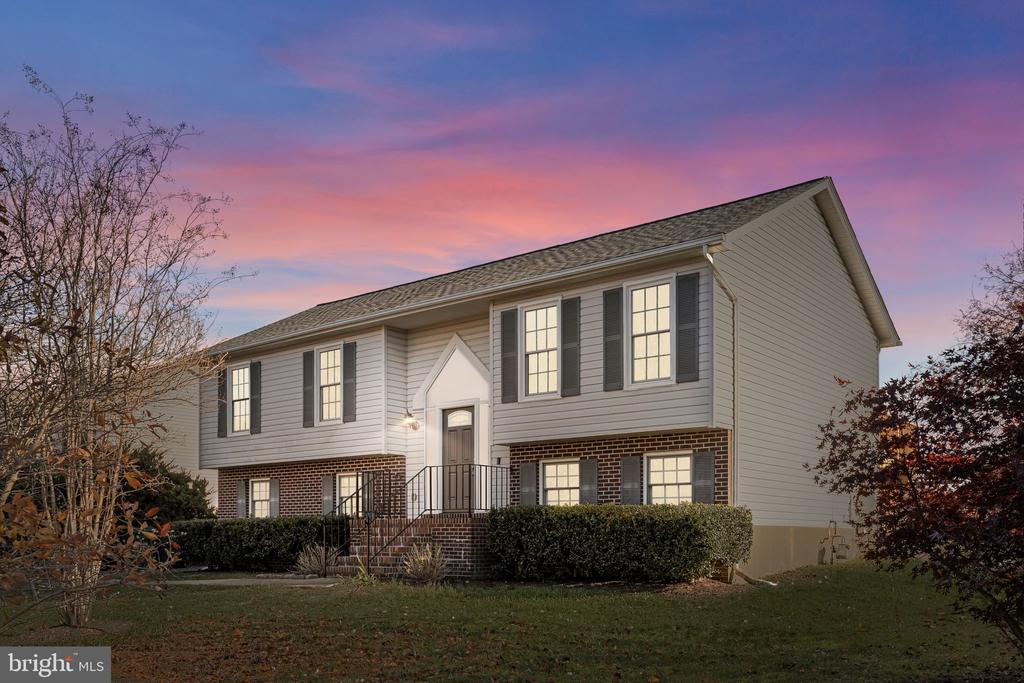 11513 BRIAN DR, FREDERICKSBURG, Virginia 22407, 3 Bedrooms Bedrooms, ,2 BathroomsBathrooms,Residential,11513 BRIAN DR,VASP2037394 MLS # VASP2037394 11513 BRIAN DR, FREDERICKSBURG, Virginia 22407, 3 Bedrooms Bedrooms, ,2 BathroomsBathrooms,Residential,11513 BRIAN DR,VASP2037394 MLS # VASP2037394