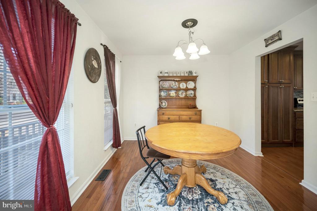 9406 BRAKEN CT, FREDERICKSBURG, Virginia 22408, 4 Bedrooms Bedrooms, ,3 BathroomsBathrooms,Residential,9406 BRAKEN CT,VASP2037562 MLS # VASP2037562 9406 BRAKEN CT, FREDERICKSBURG, Virginia 22408, 4 Bedrooms Bedrooms, ,3 BathroomsBathrooms,Residential,9406 BRAKEN CT,VASP2037562 MLS # VASP2037562