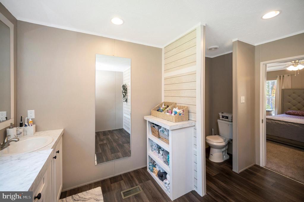 5120 BURR HILL RD, RHOADESVILLE, Virginia 22542, 3 Bedrooms Bedrooms, ,2 BathroomsBathrooms,Residential,5120 BURR HILL RD,VAOR2012792 MLS # VAOR2012792 5120 BURR HILL RD, RHOADESVILLE, Virginia 22542, 3 Bedrooms Bedrooms, ,2 BathroomsBathrooms,Residential,5120 BURR HILL RD,VAOR2012792 MLS # VAOR2012792