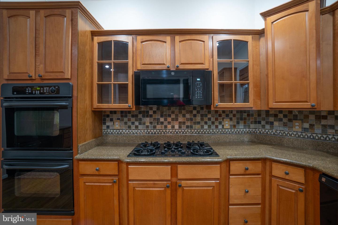 5662 CARIBBEAN CT, HAYMARKET, Virginia 20169, 5 Bedrooms Bedrooms, ,4 BathroomsBathrooms,Residential,For sale,5662 CARIBBEAN CT,VAPW2102622 MLS # VAPW2102622