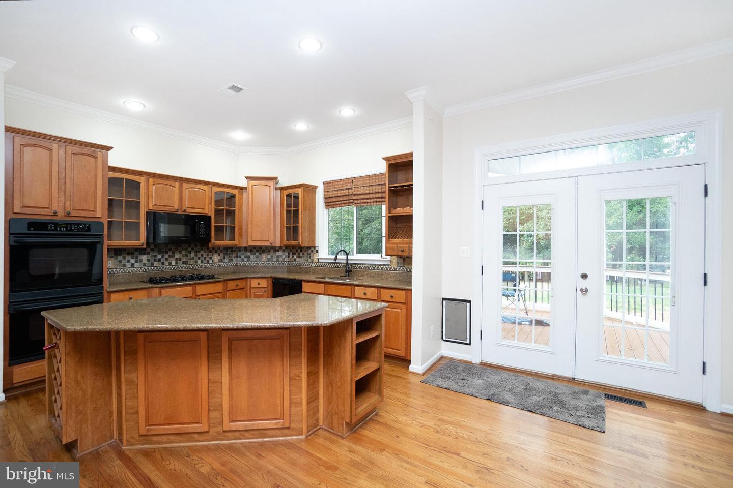 5662 CARIBBEAN CT, HAYMARKET, Virginia 20169, 5 Bedrooms Bedrooms, ,4 BathroomsBathrooms,Residential,For sale,5662 CARIBBEAN CT,VAPW2102622 MLS # VAPW2102622