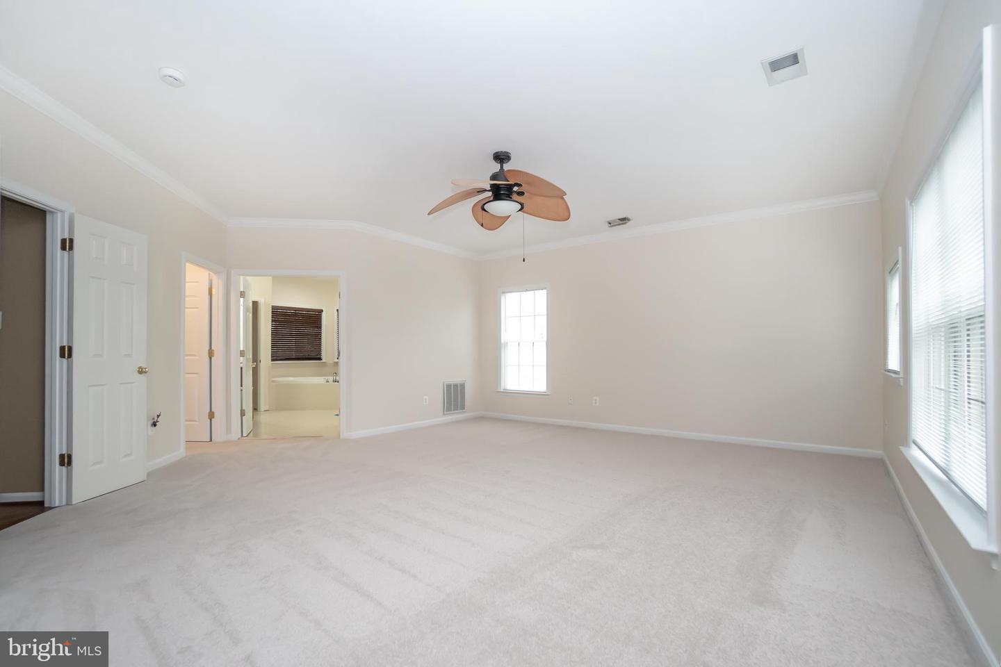 5662 CARIBBEAN CT, HAYMARKET, Virginia 20169, 5 Bedrooms Bedrooms, ,4 BathroomsBathrooms,Residential,For sale,5662 CARIBBEAN CT,VAPW2102622 MLS # VAPW2102622