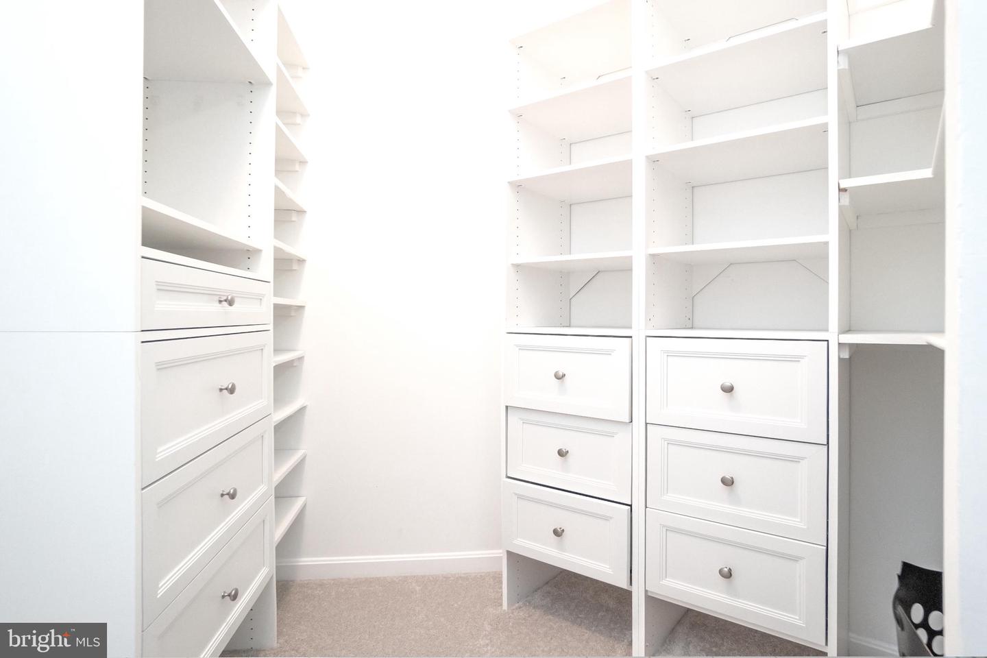 5662 CARIBBEAN CT, HAYMARKET, Virginia 20169, 5 Bedrooms Bedrooms, ,4 BathroomsBathrooms,Residential,For sale,5662 CARIBBEAN CT,VAPW2102622 MLS # VAPW2102622