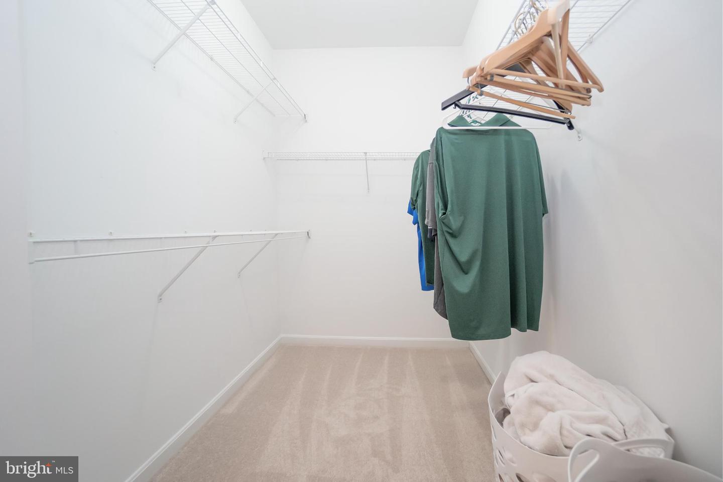 5662 CARIBBEAN CT, HAYMARKET, Virginia 20169, 5 Bedrooms Bedrooms, ,4 BathroomsBathrooms,Residential,For sale,5662 CARIBBEAN CT,VAPW2102622 MLS # VAPW2102622