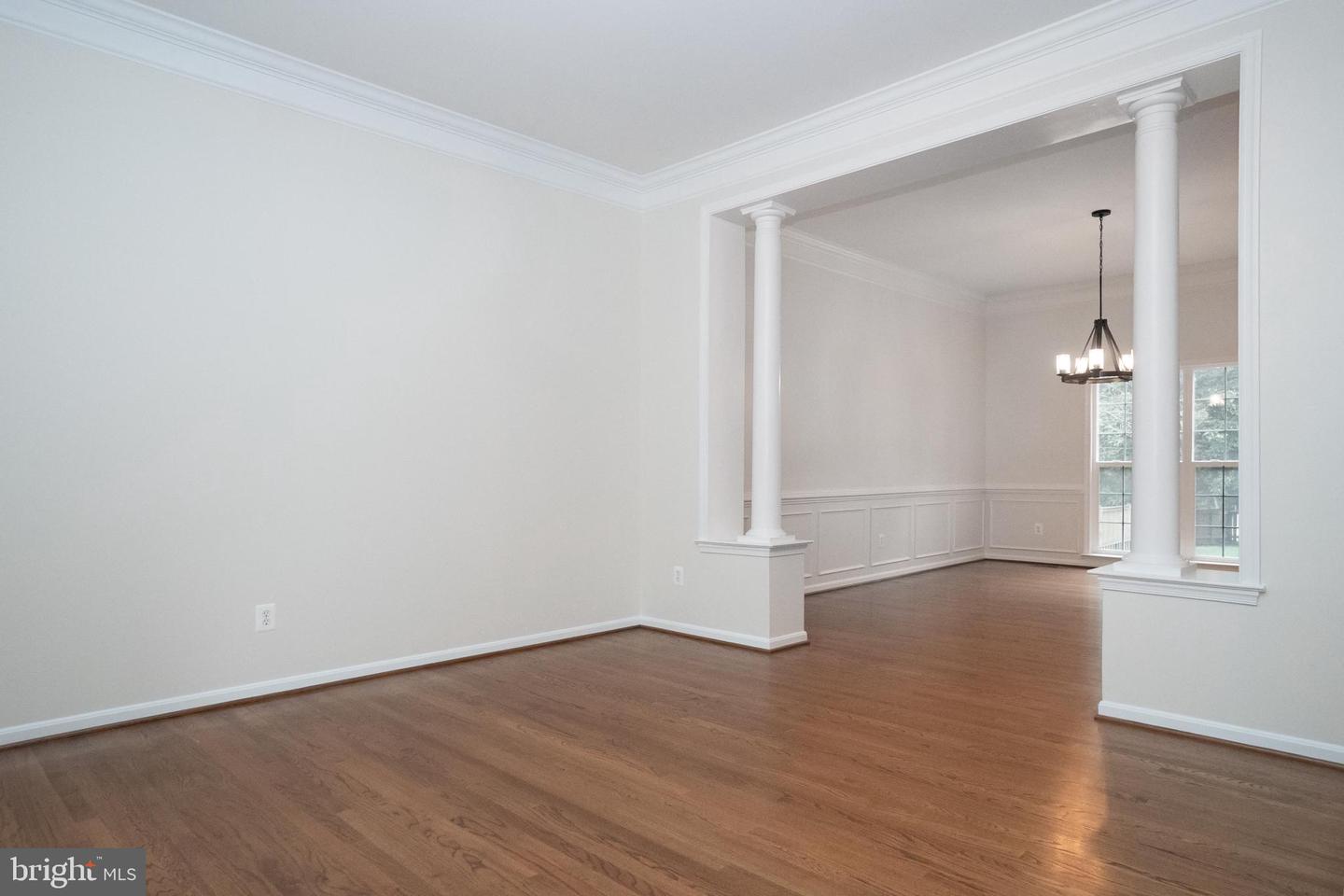 5662 CARIBBEAN CT, HAYMARKET, Virginia 20169, 5 Bedrooms Bedrooms, ,4 BathroomsBathrooms,Residential,For sale,5662 CARIBBEAN CT,VAPW2102622 MLS # VAPW2102622